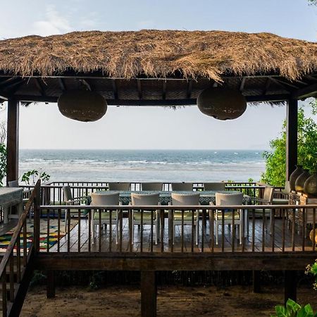 Saffronstays Stella Maris - Luxury Beach Front Villa Near Redi Beach Querim Eksteriør billede